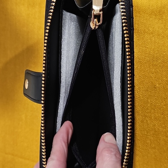 Badgley Mischka Long Wallet with Phone Pocket & Wristlet - NWT MSRP $59 - Picture 8 of 8